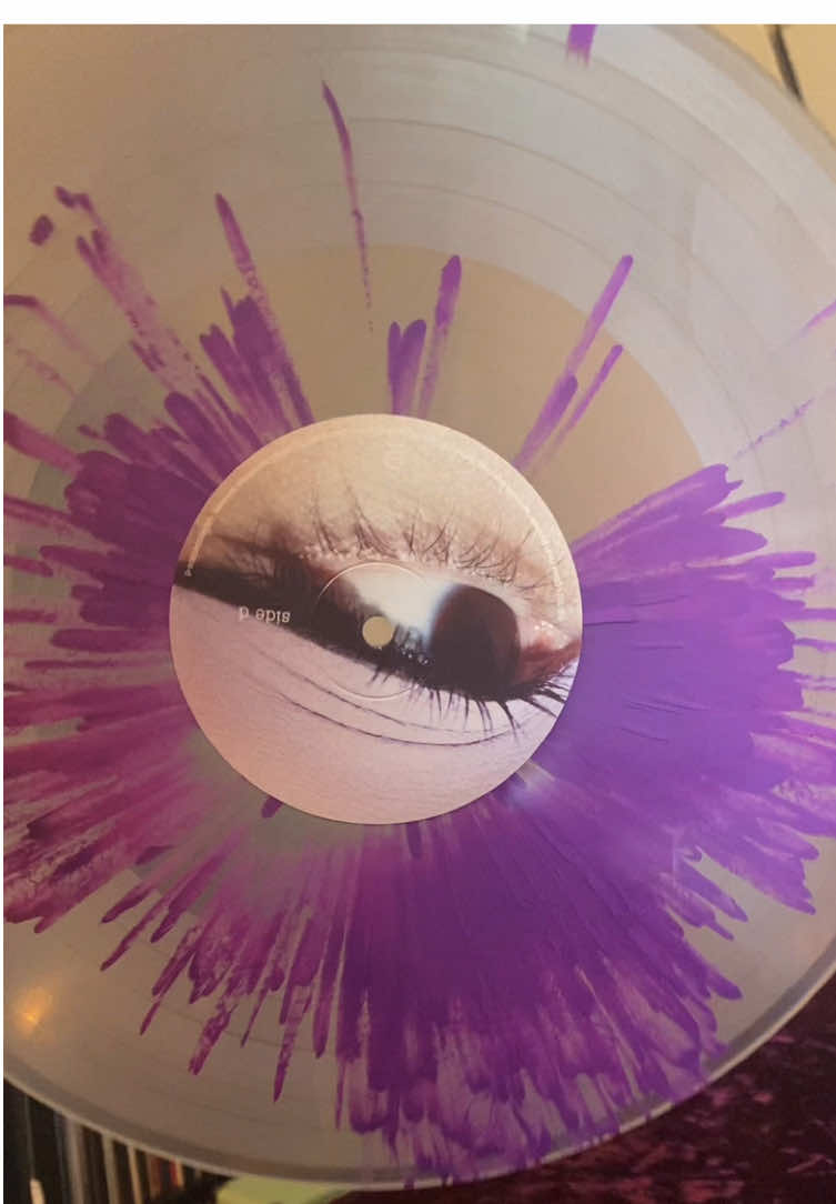 @Amber || Vinyl Collector❤️🔥