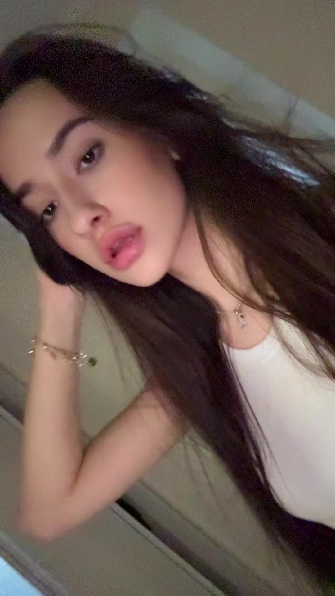 @Y’e