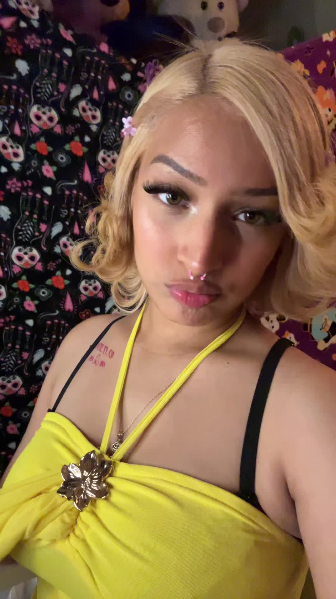 @𝓇𝑜𝓂𝒶𝓃𝒶 <3