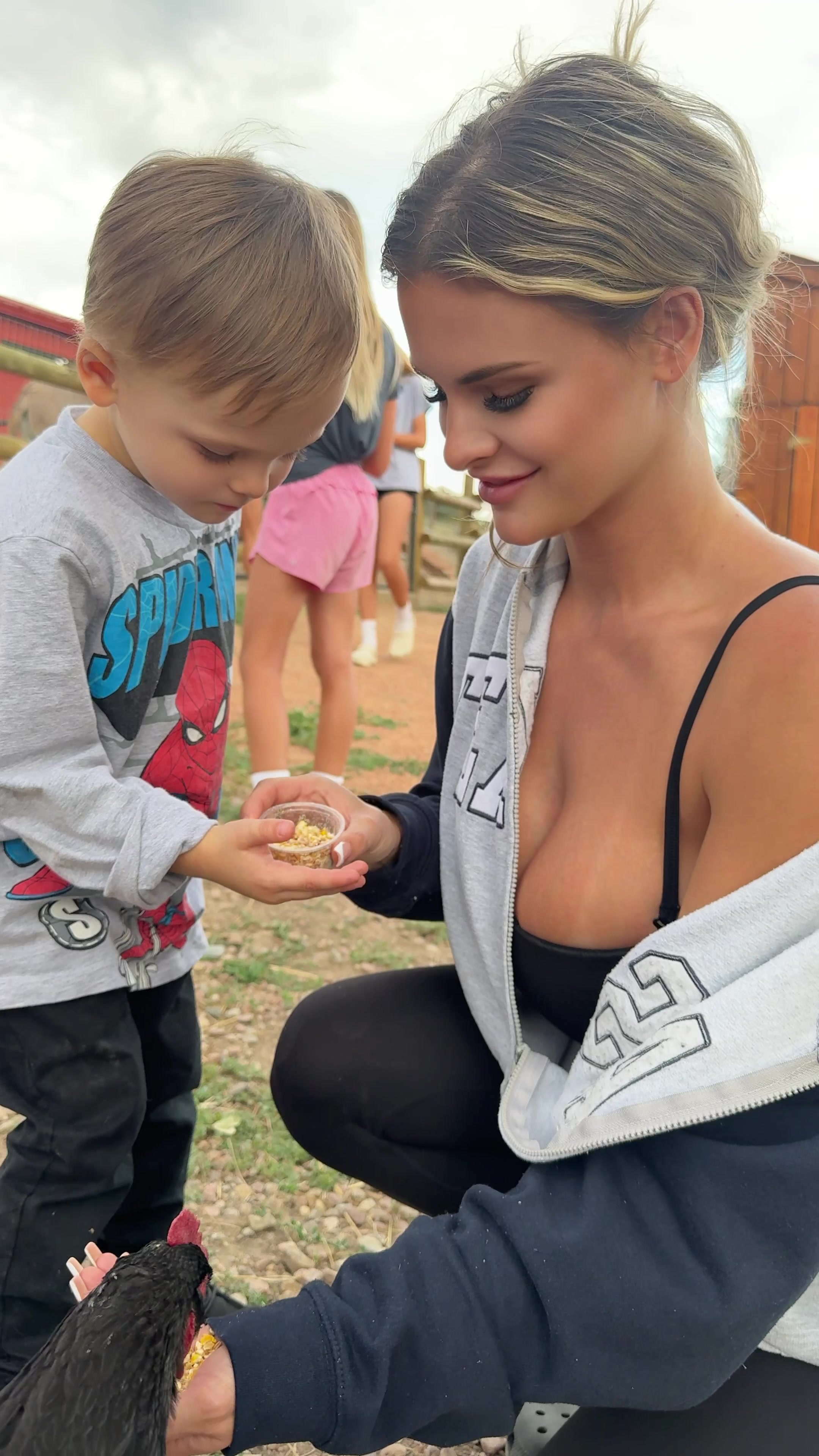 cyn (@cynthiajadebabe) - Urlebird