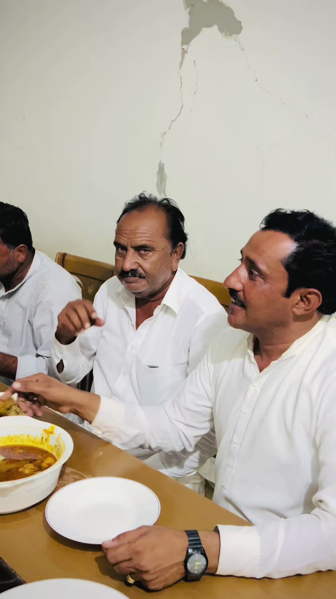 @Naseer ud Din Maلik
