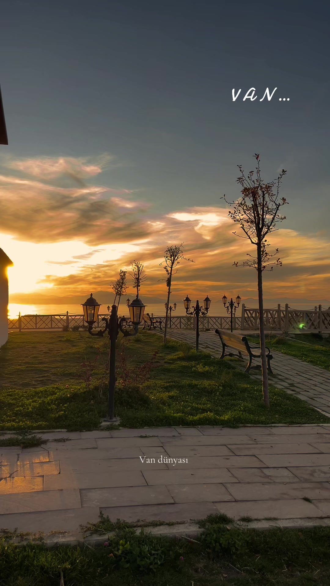 @Vandünyası