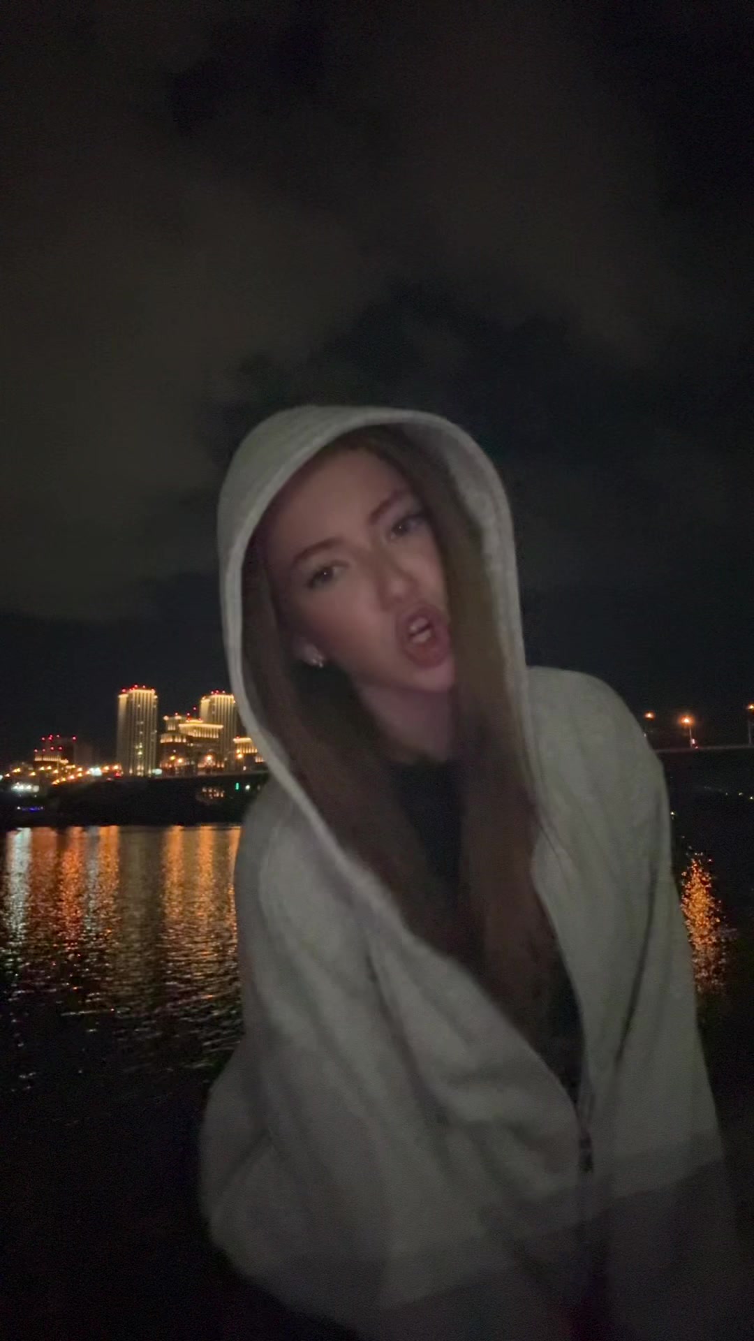 @mmm