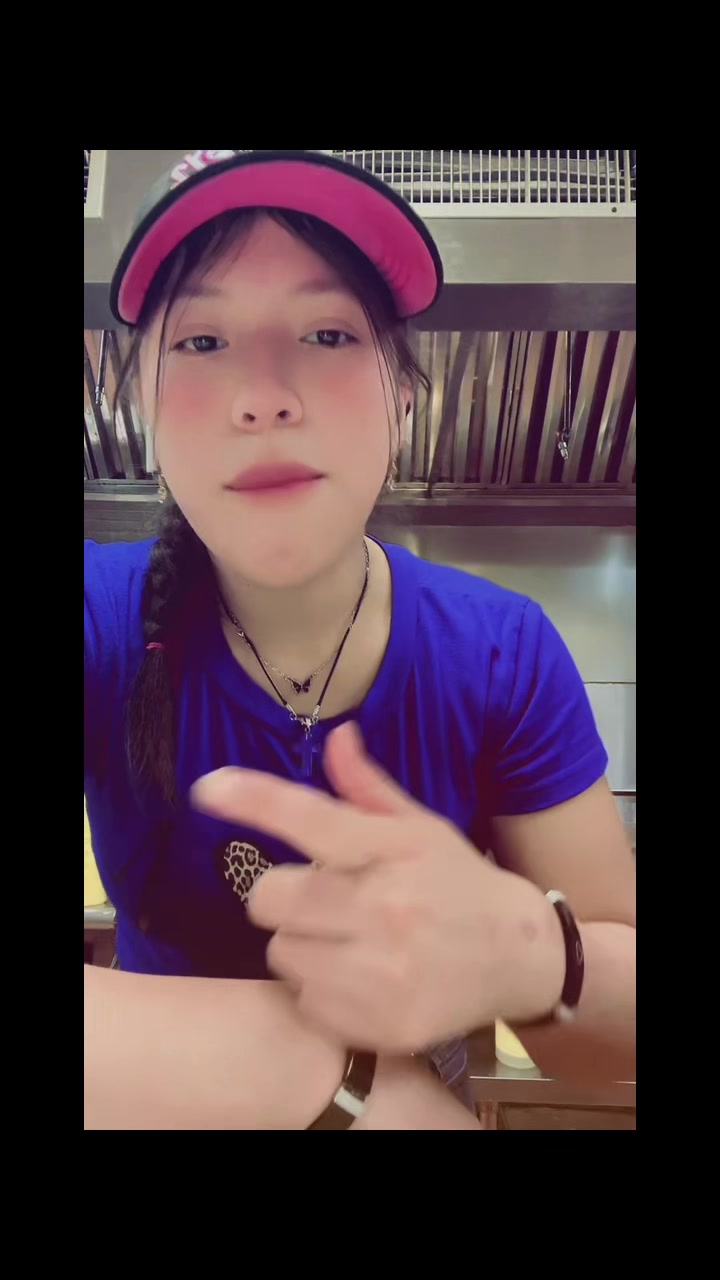 @LA CHAPINA 502 LA MERA 🍃🧸🥀