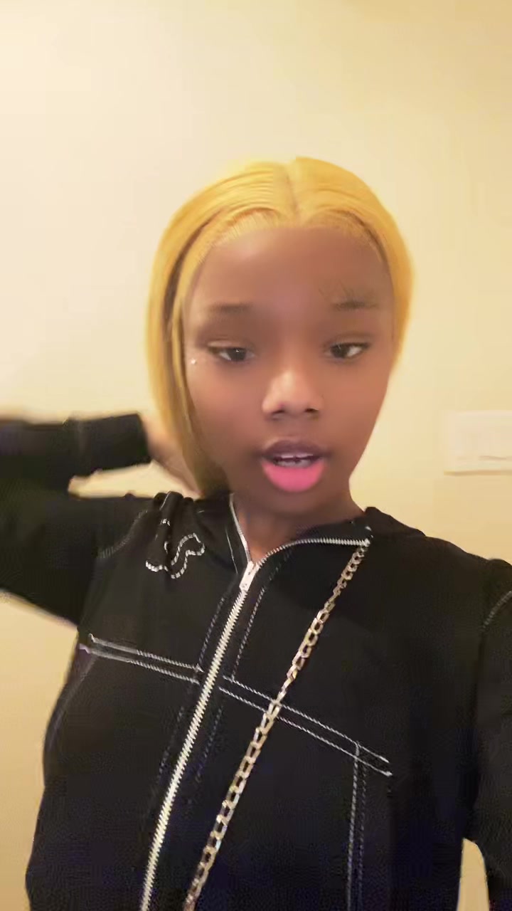 @naomithetopic