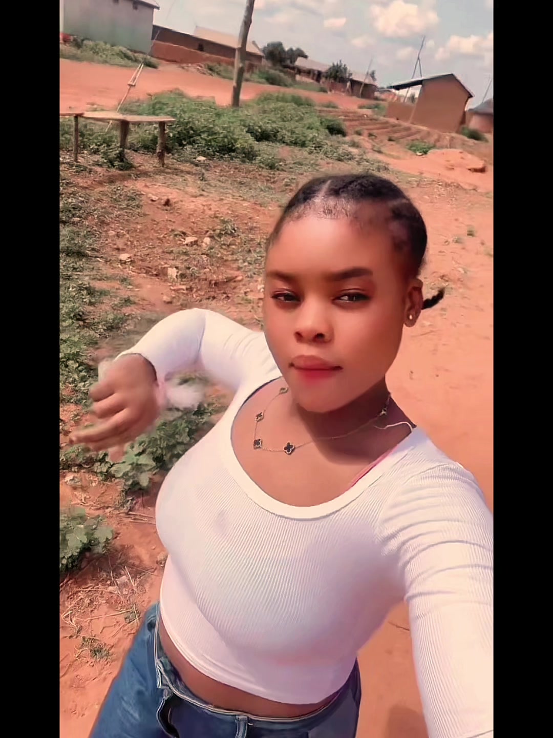 @&bull;\&bull;IS~ME~BLEZZ🦋QUEEN&bull;\&bull;🤭