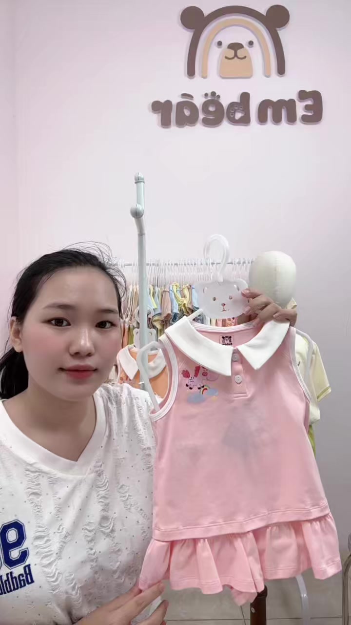@Em Bear Fashion Kid