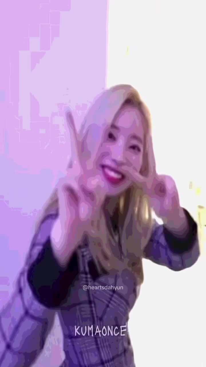 @♥︎ julss (dubu’s gf)
