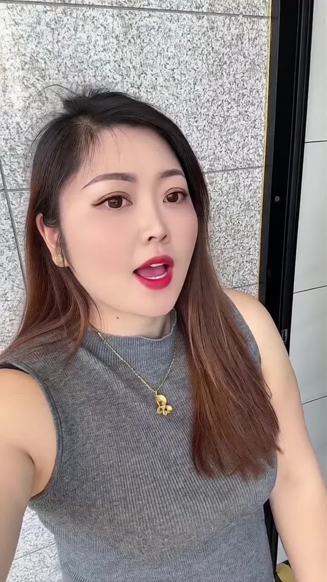 @Nora