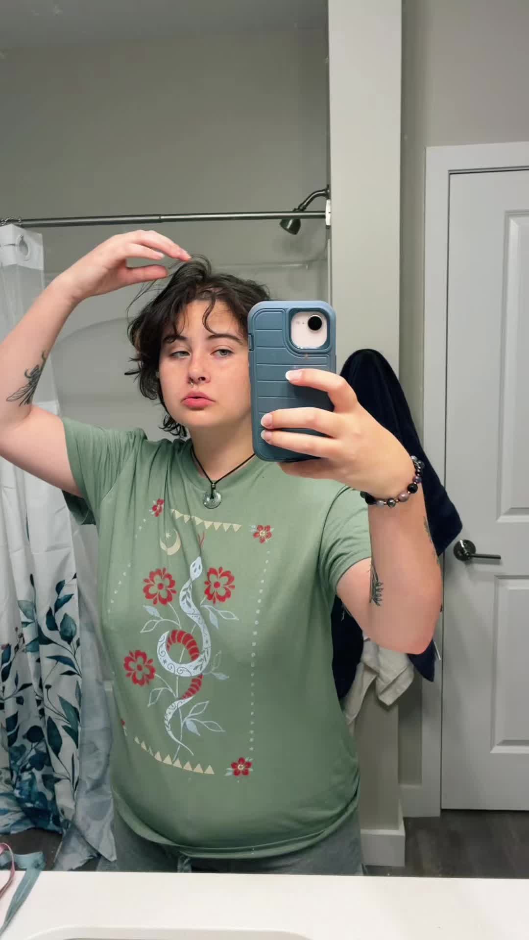 @graceless.eyes