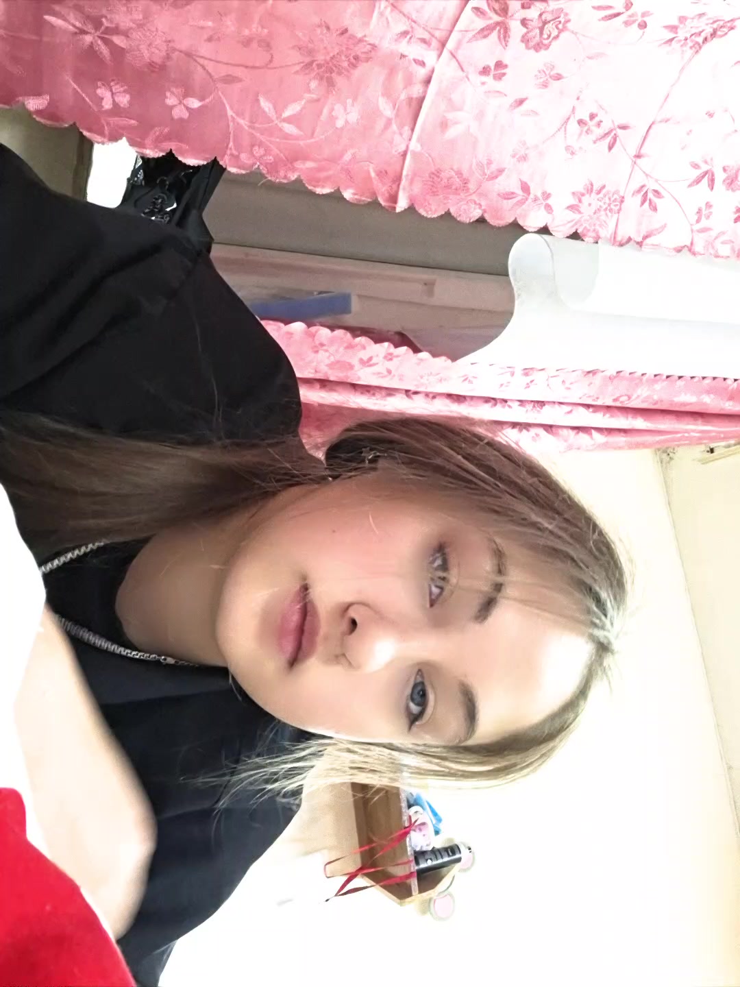 @Розочка