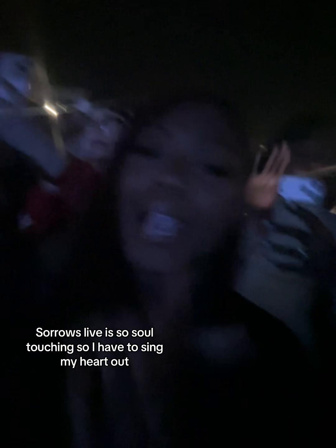 @whoislynlyn17