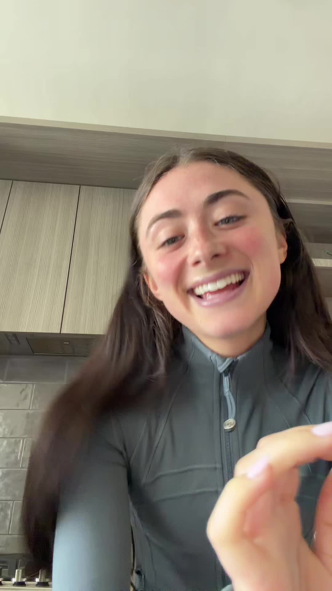 @Kaylaokninski