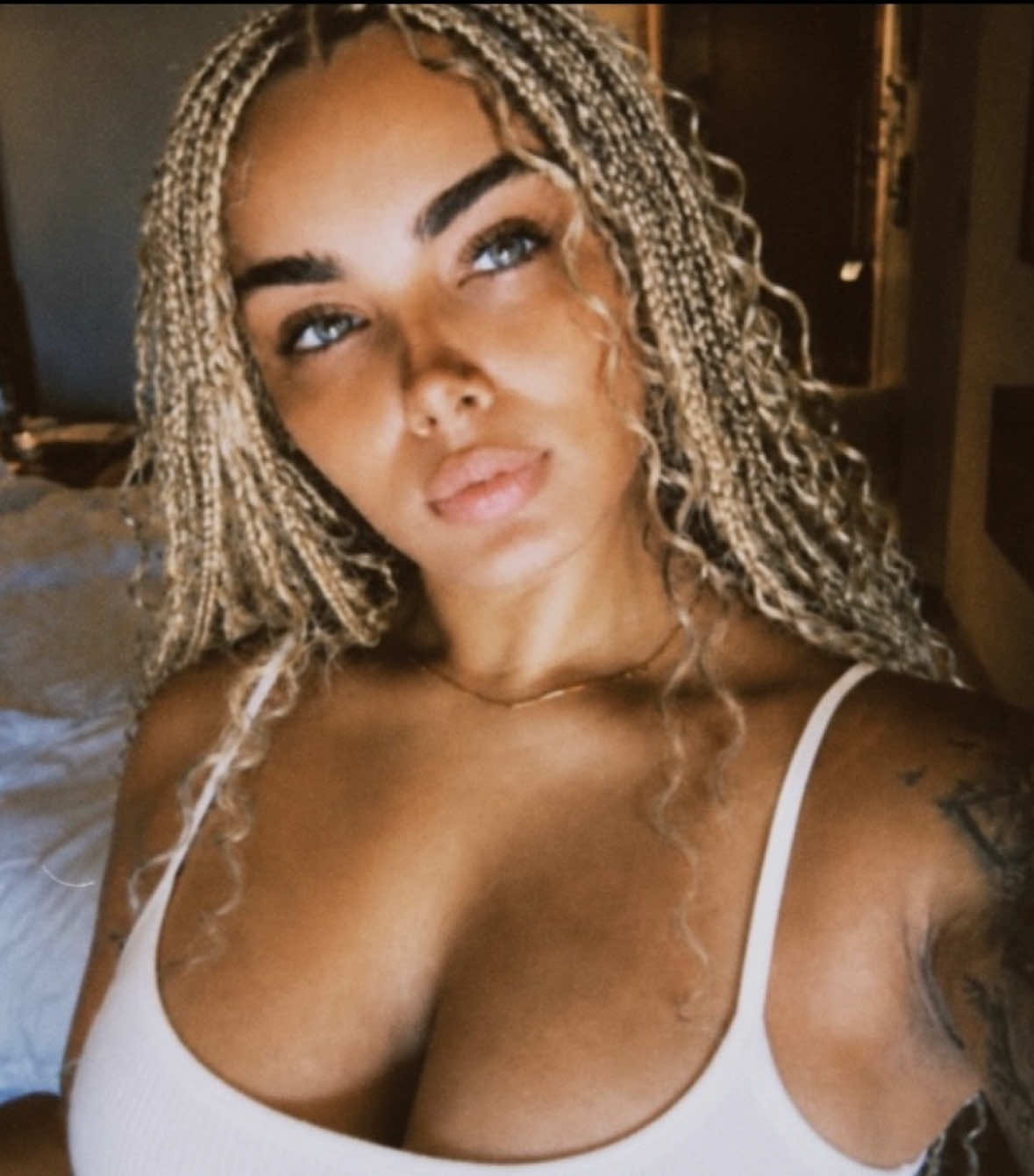 @Lishika.__