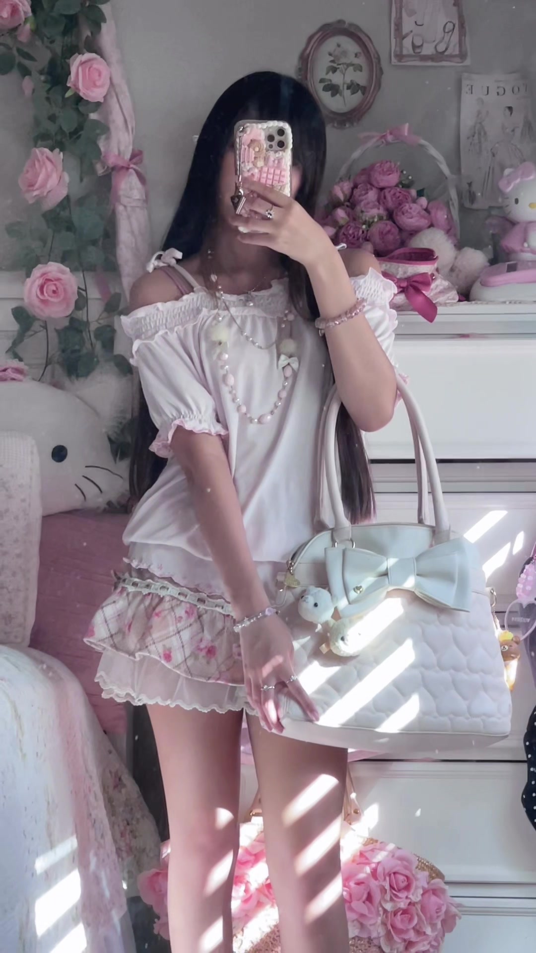@ପ(๑&bull;ᴗ&bull;๑)ଓ ♡ queenie