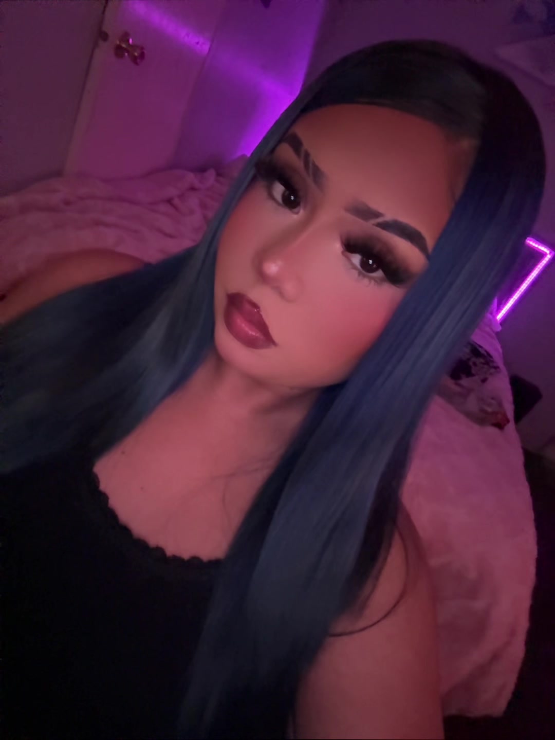 @️ ️