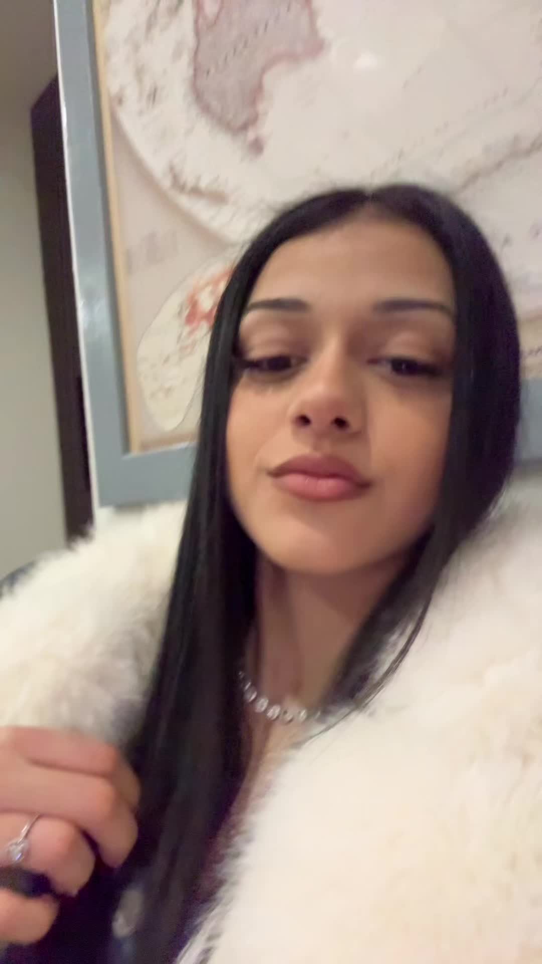 @Yasmina