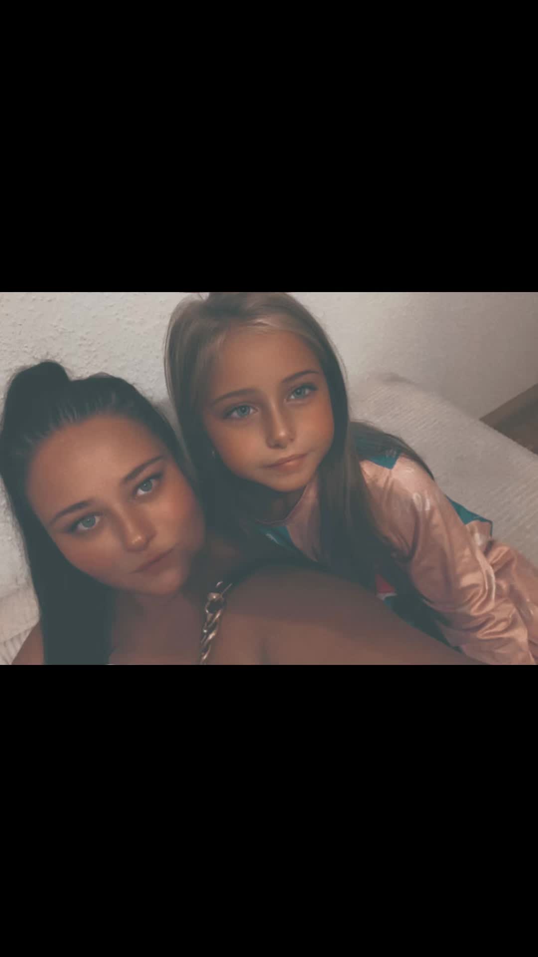 @chloehopeofficial
