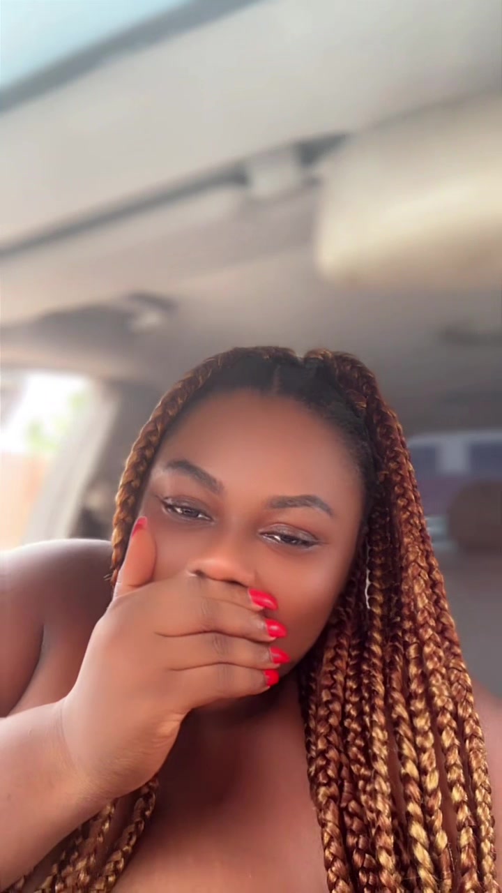 @Plussize_feet