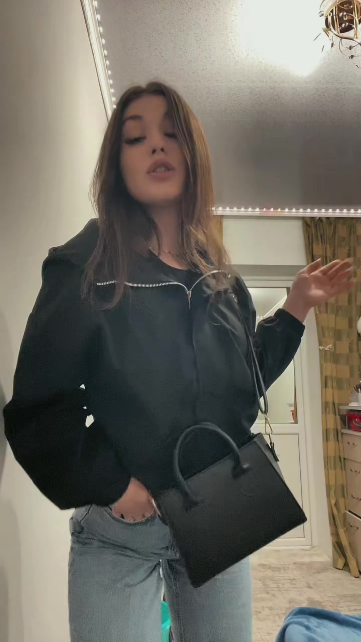 @𝓘ana⌛️
