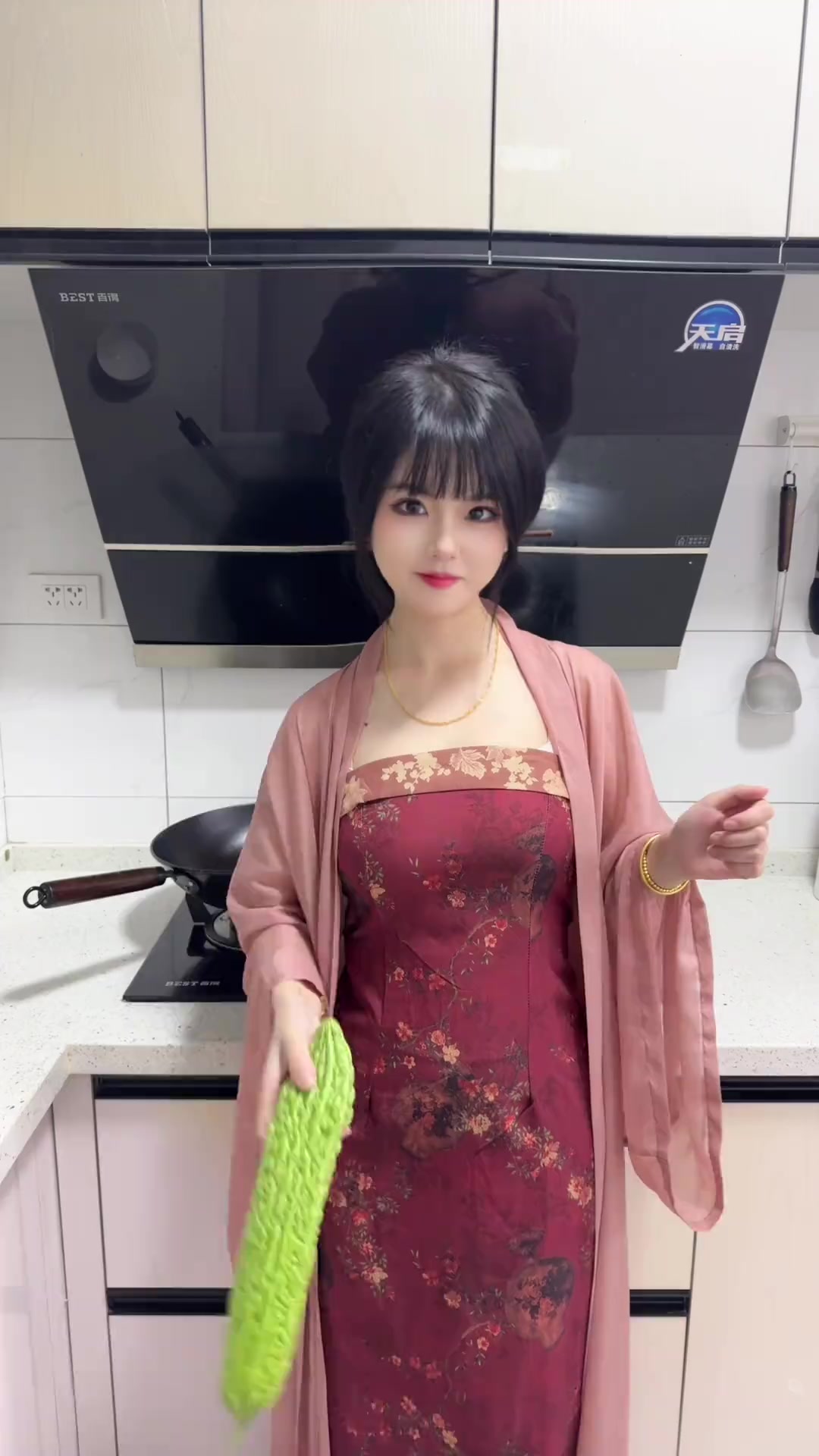 @干饭小困困