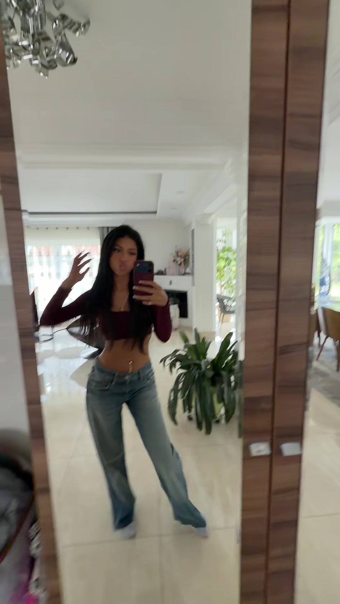@LiveTina250k