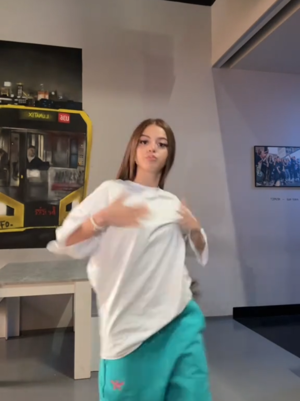 @𝐉𝐄𝐒𝐒