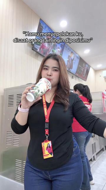 @Hanya M