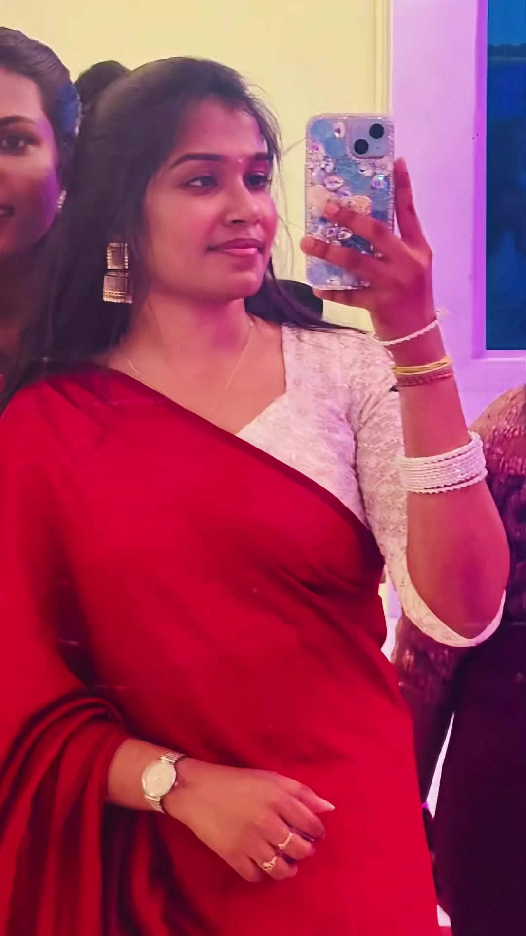 @Gayathri🦋👀