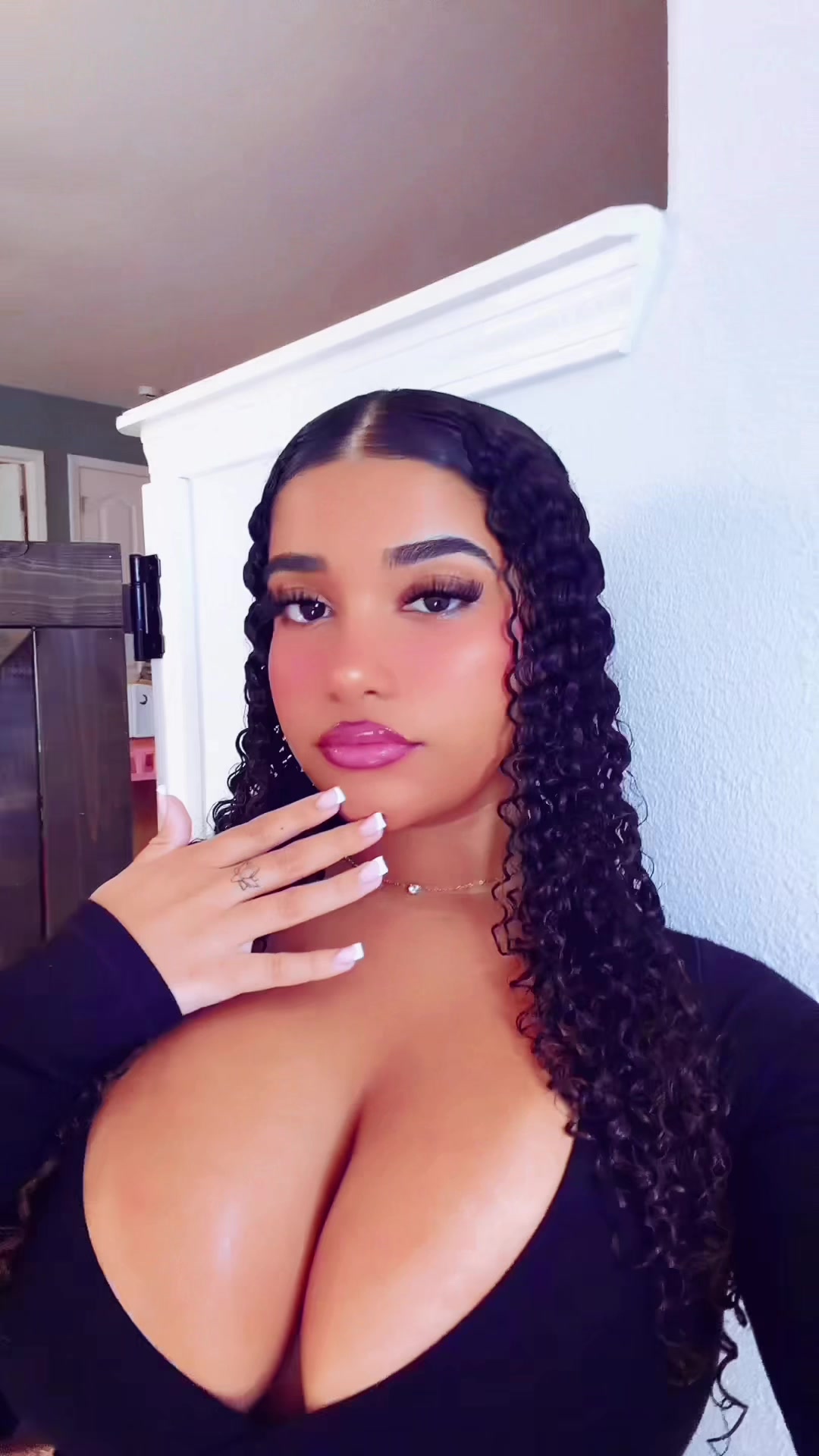 @🦄