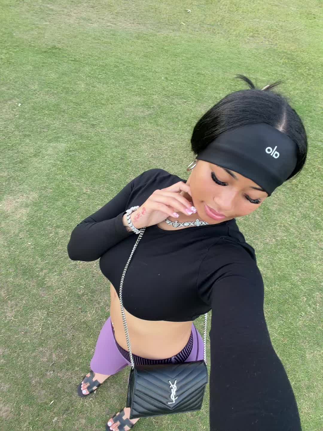 @thee.blasian