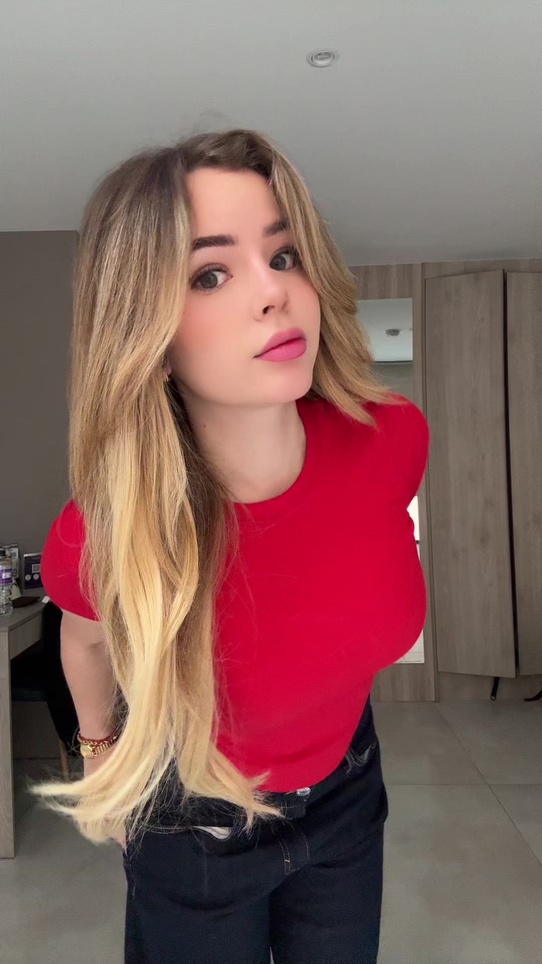 @Kleiდ