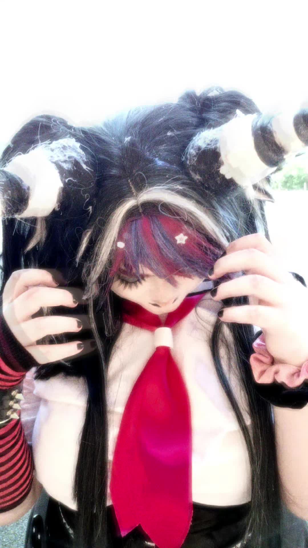 @Eva🦇🎸
