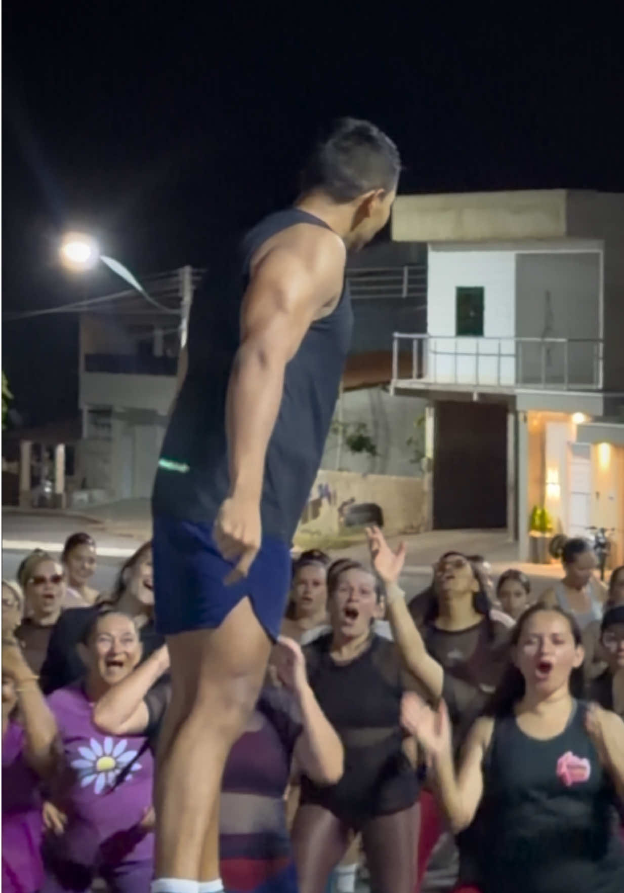 @henriqsalles