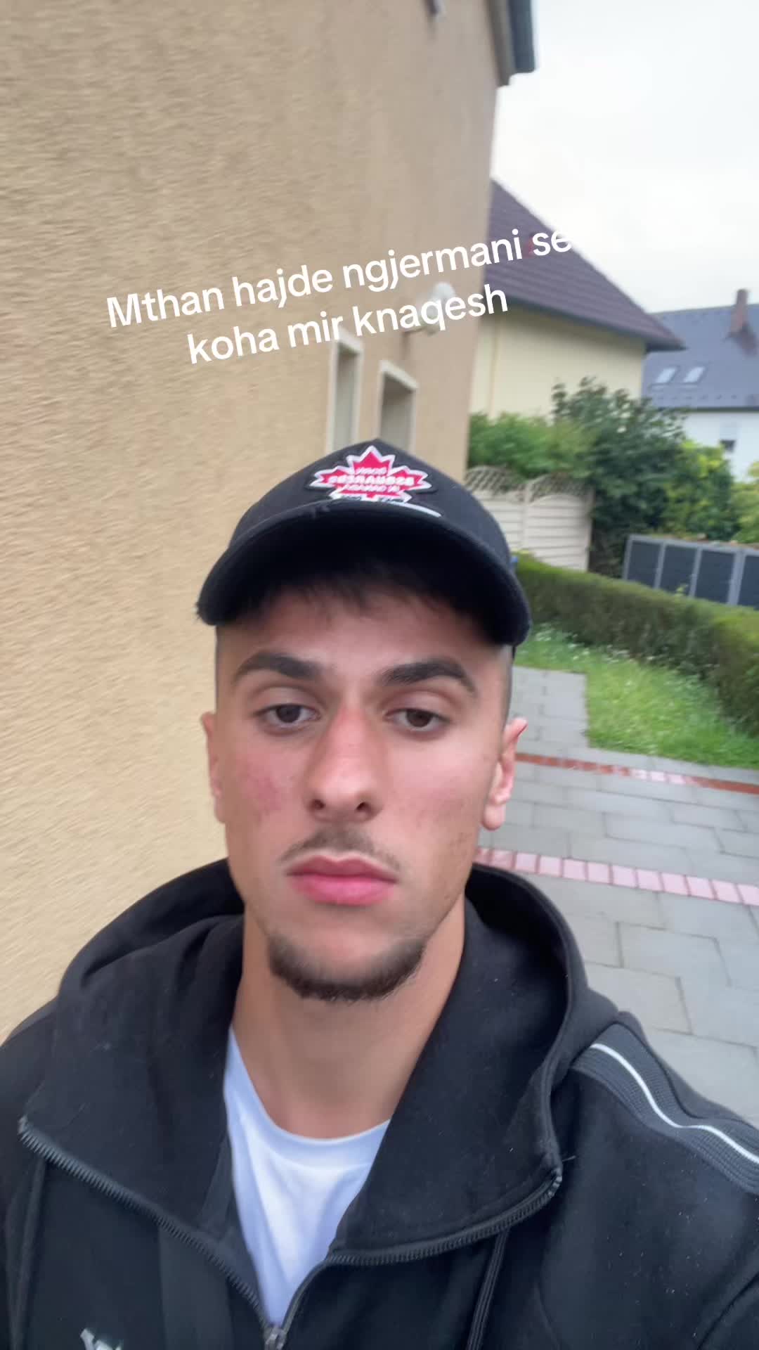 @⚡️