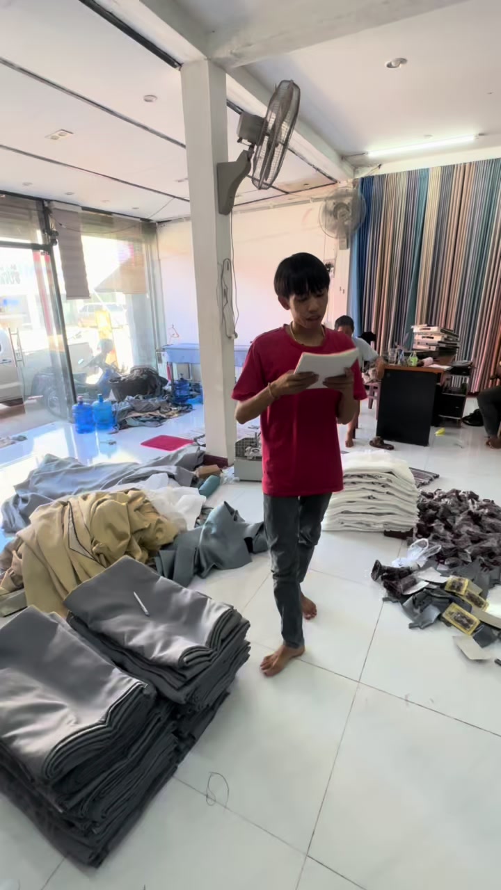 @ຮ້ານຜ້າກັ້ງທາດຫລວງ