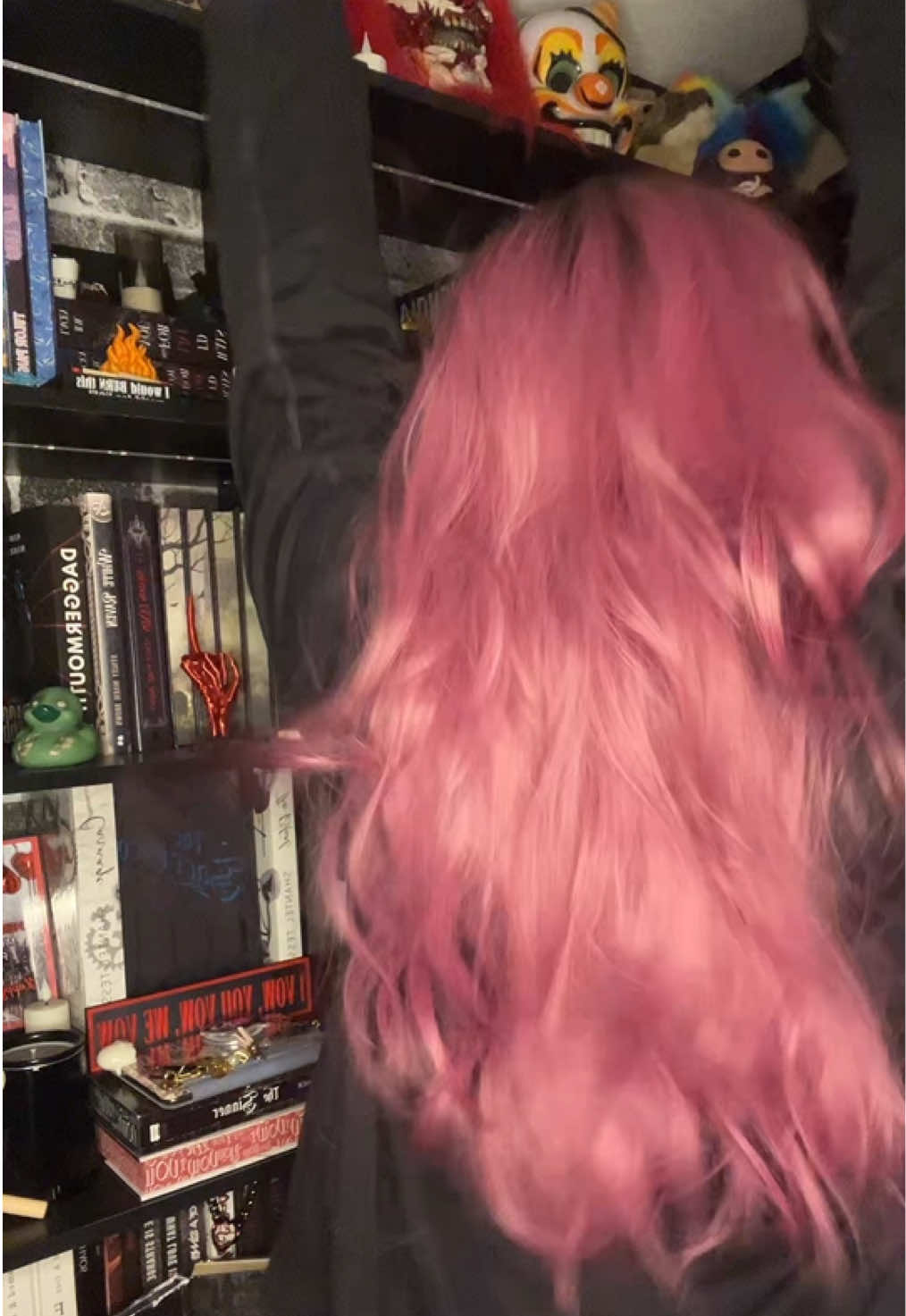 @DrkRomanceReader