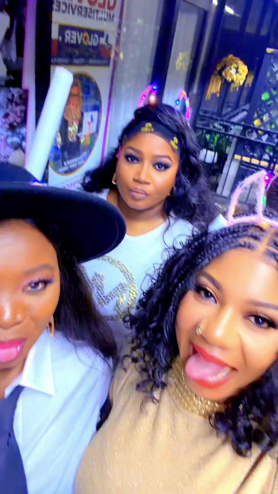 @Duchess of Houston 🇳🇬 🇺🇸