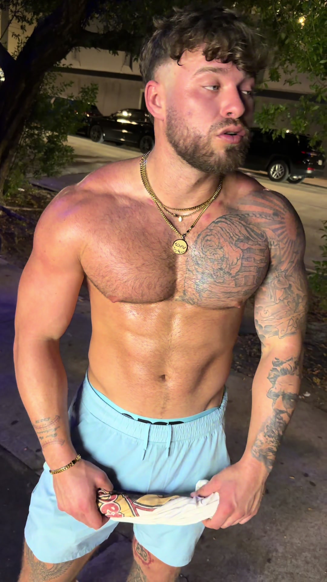 @bhizzi