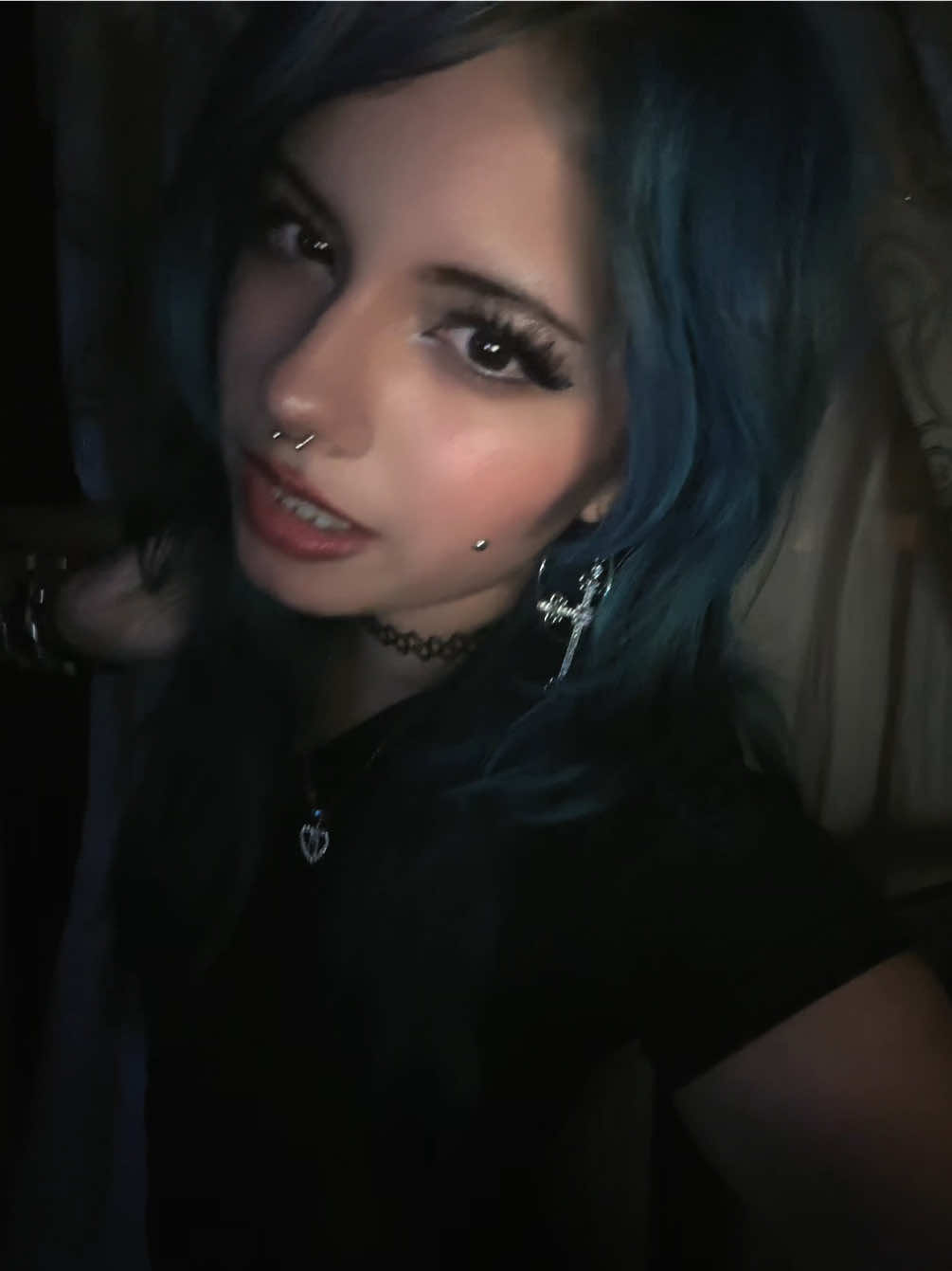 @dyinglivegirl