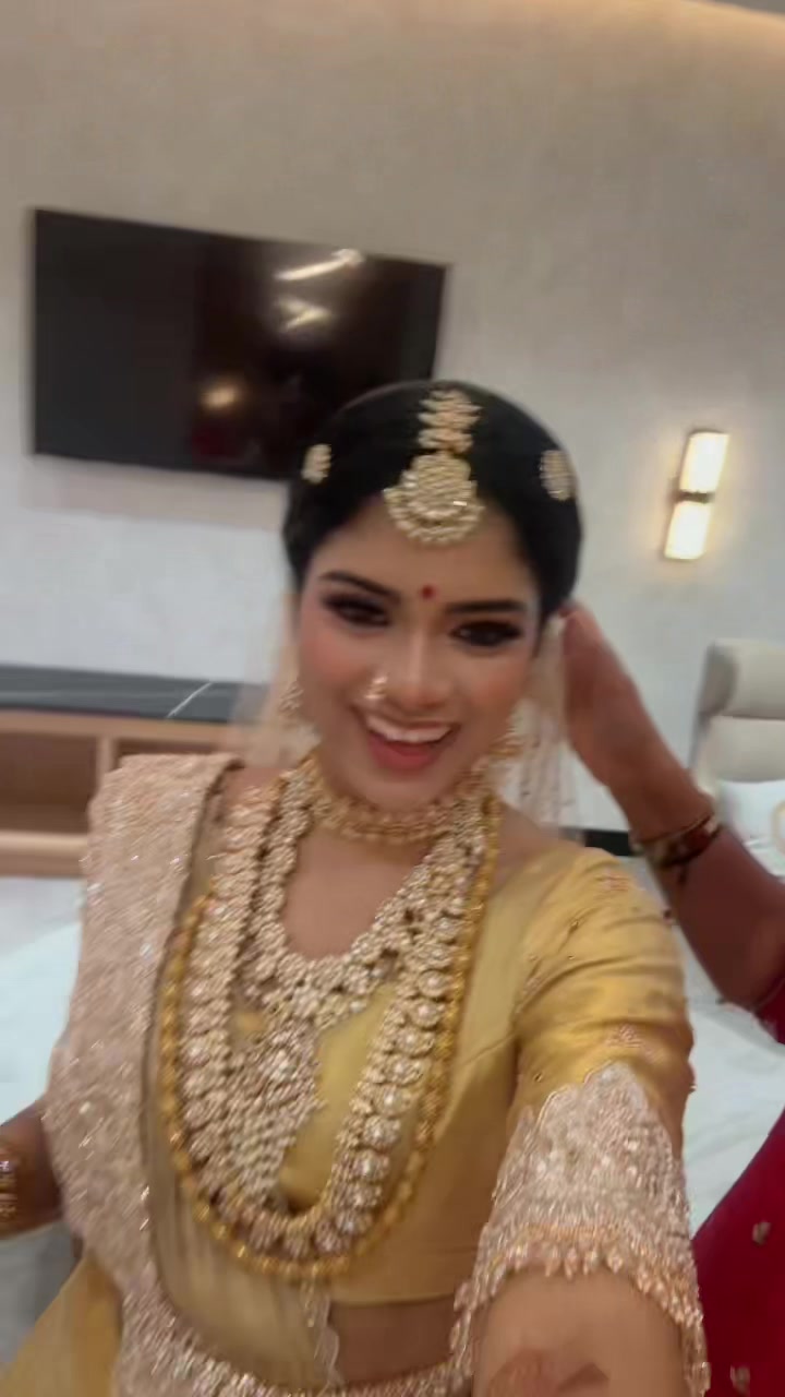 @elakiyaak