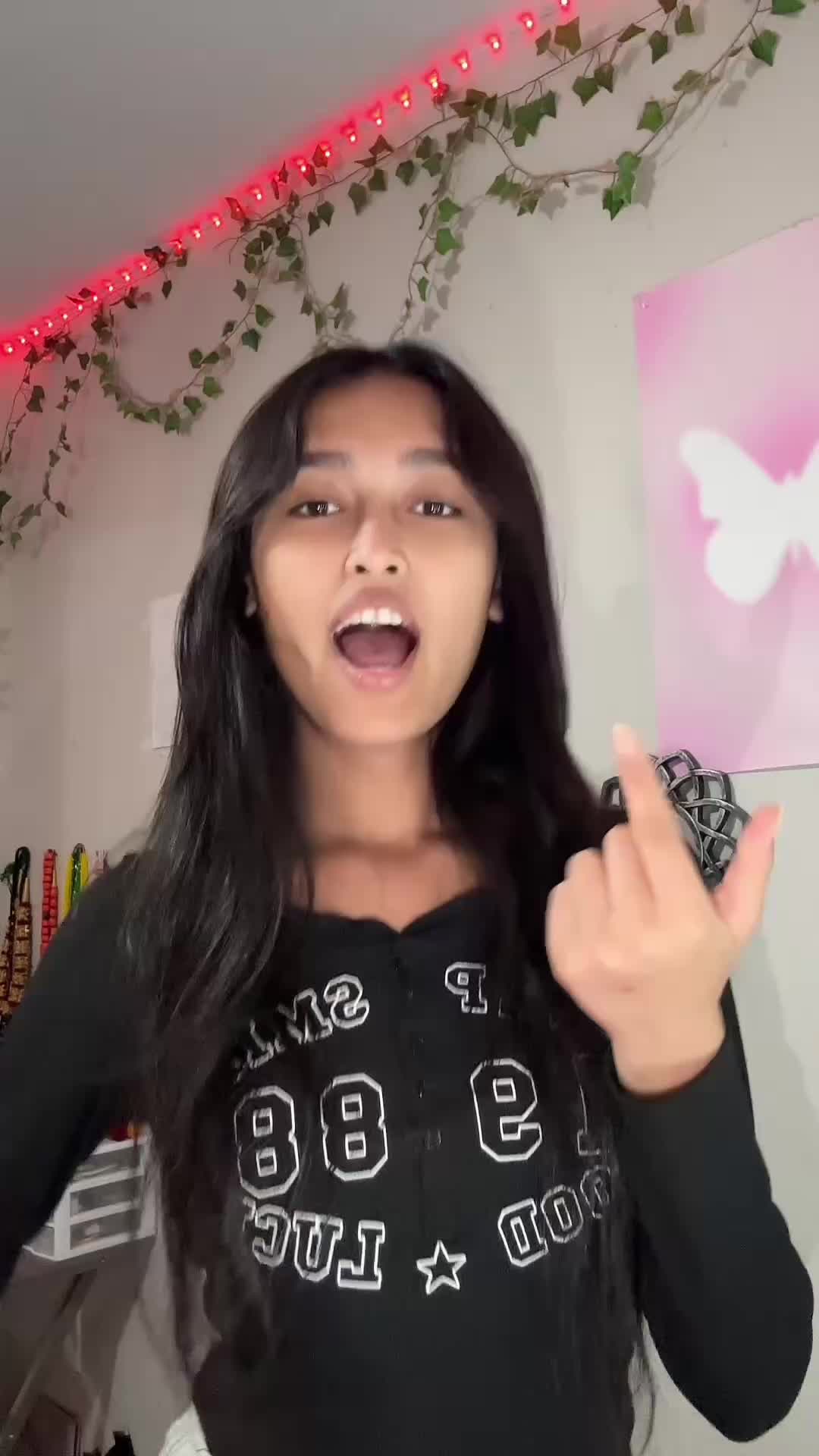 @Aarushi Shah❤️