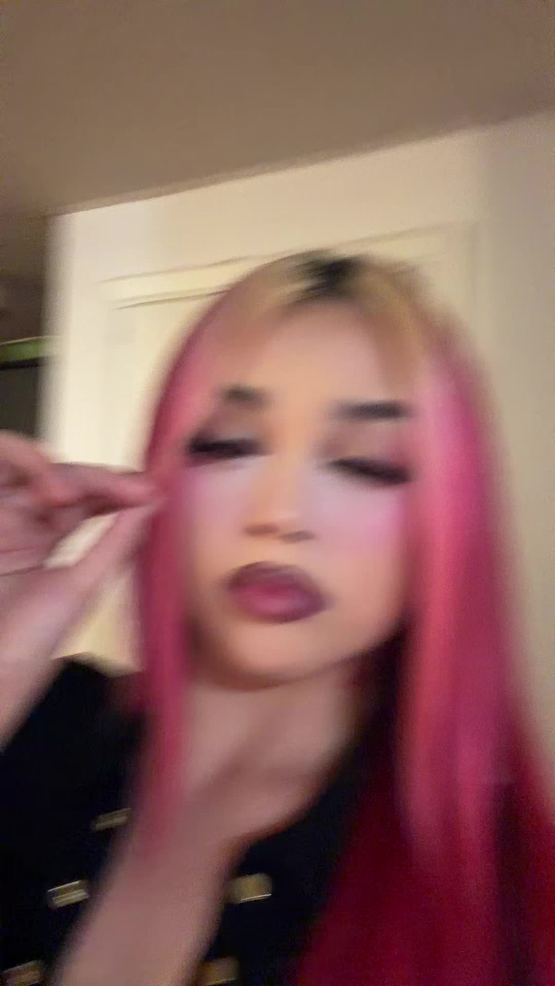 @MsYak