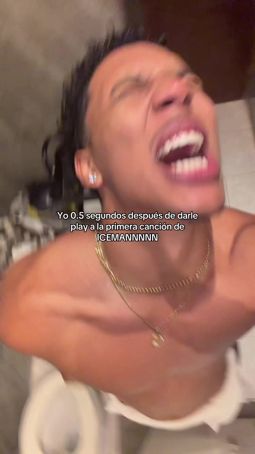 @AlicJ