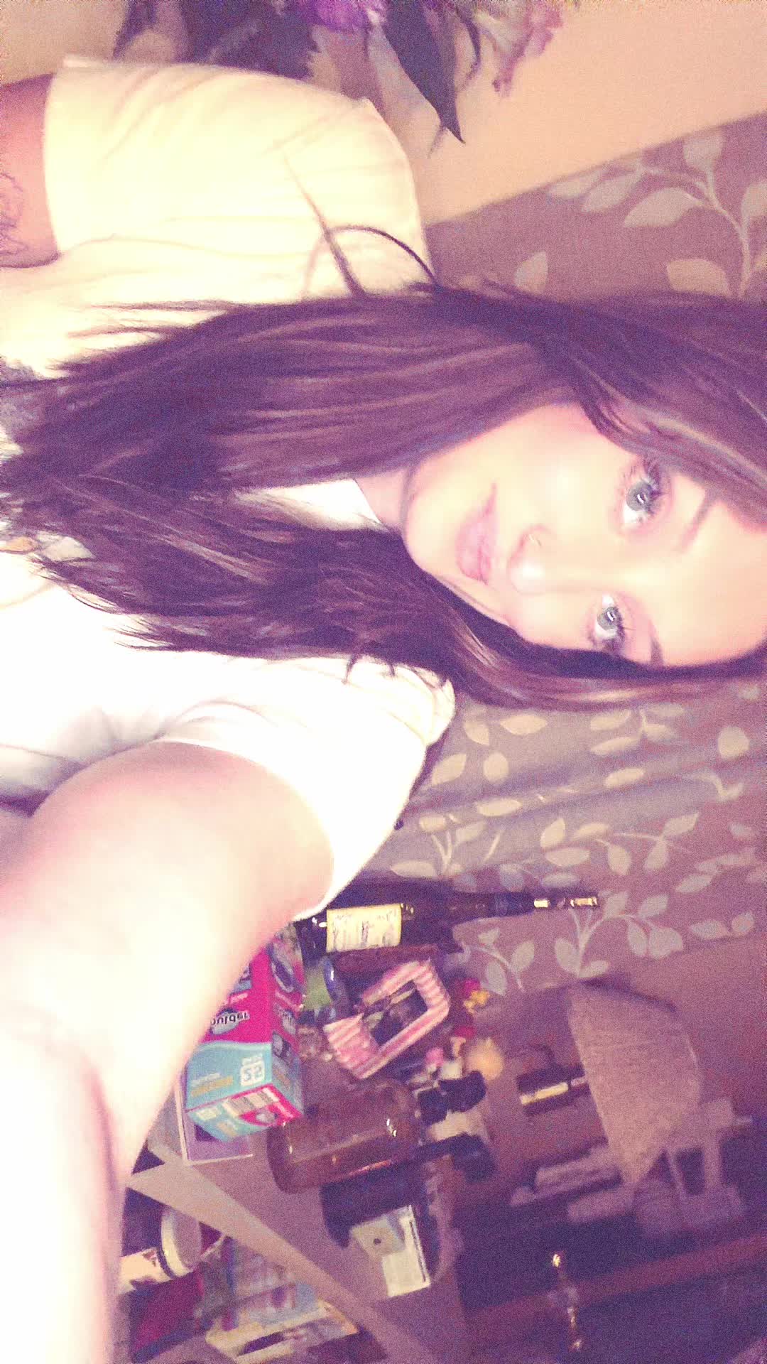 @karlieinbloom