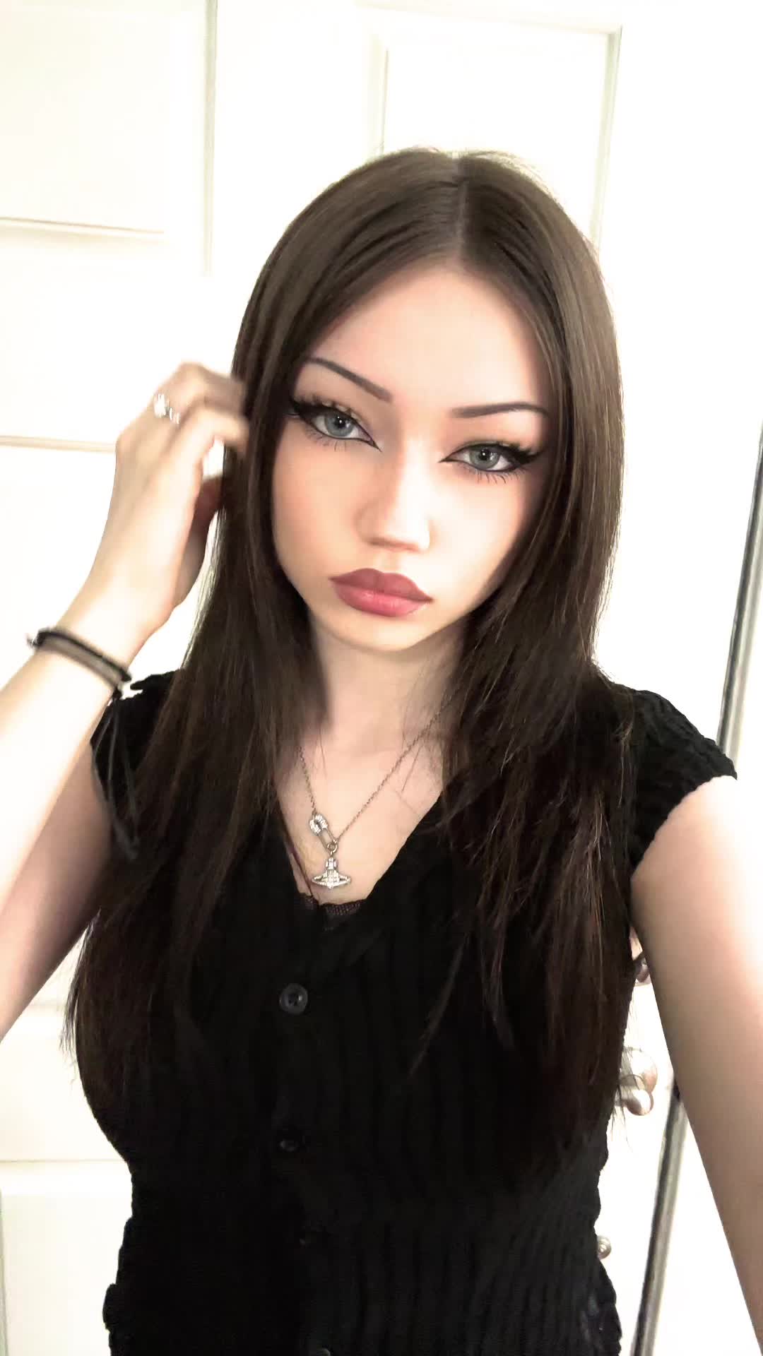 @Lily