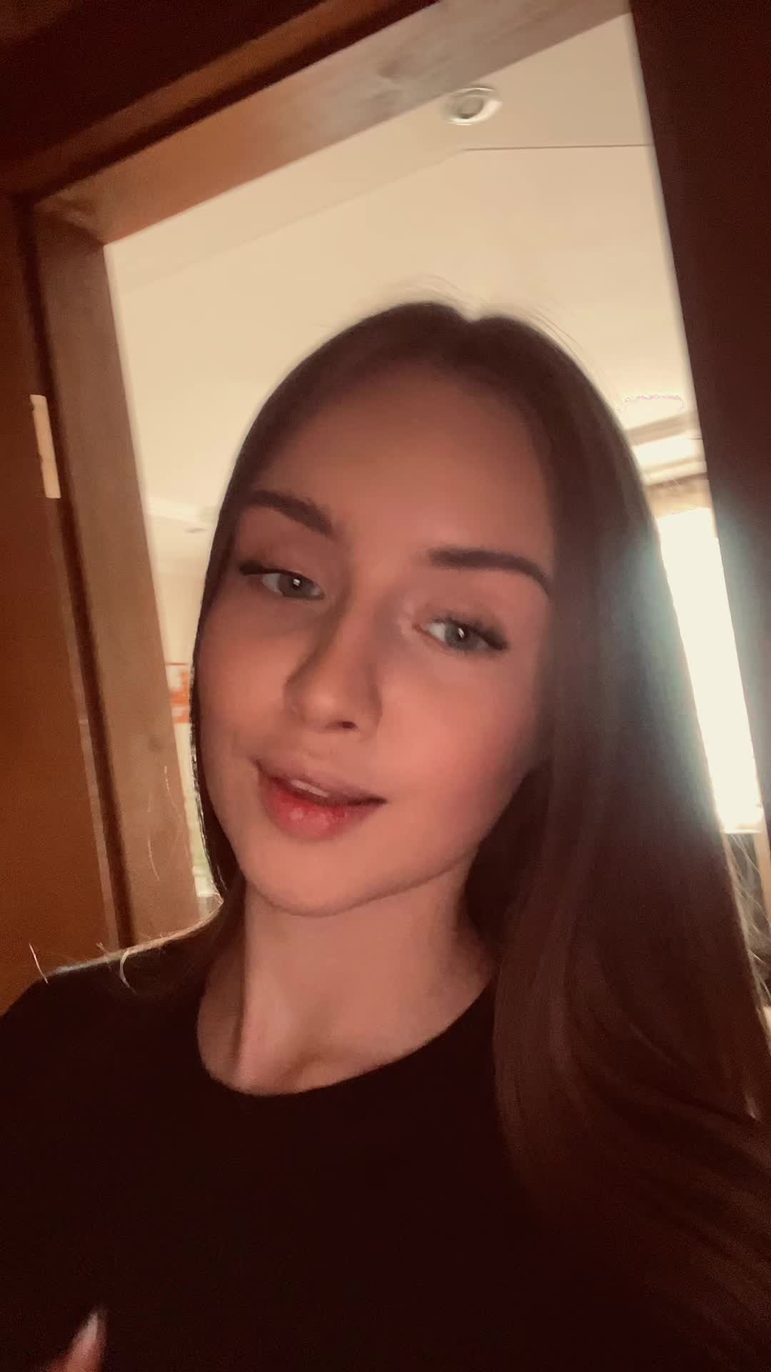 @К