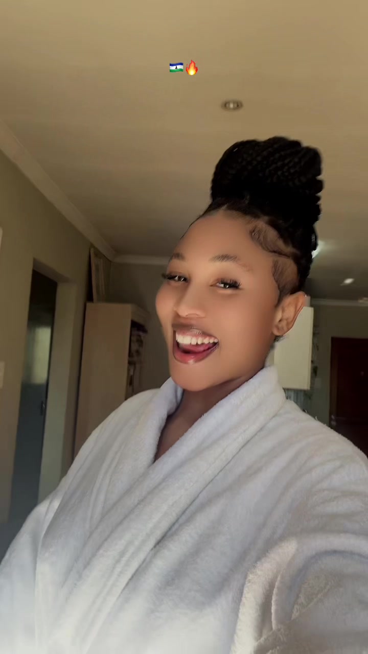@tshidylekhanya🇱🇸