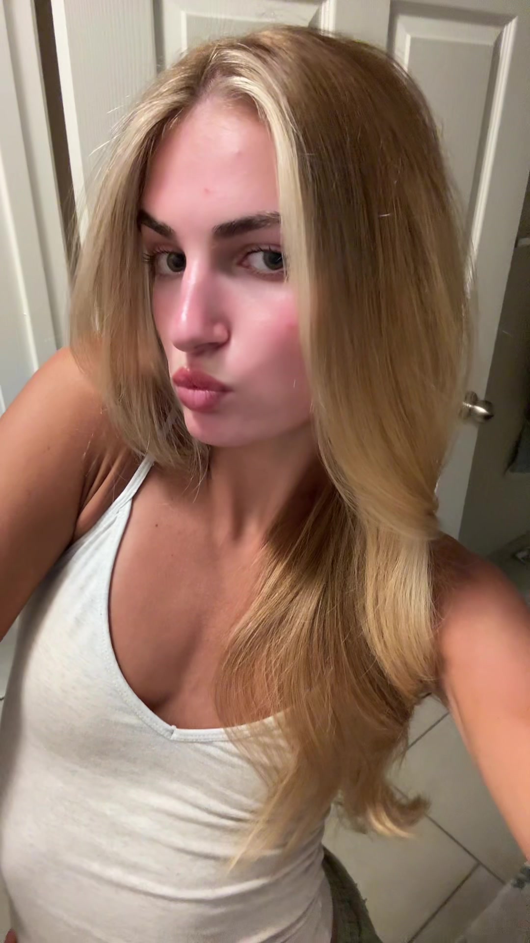 @AVA