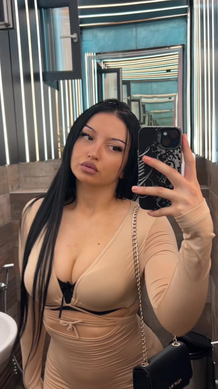 @𝒜𝓃𝓉𝑒𝒶